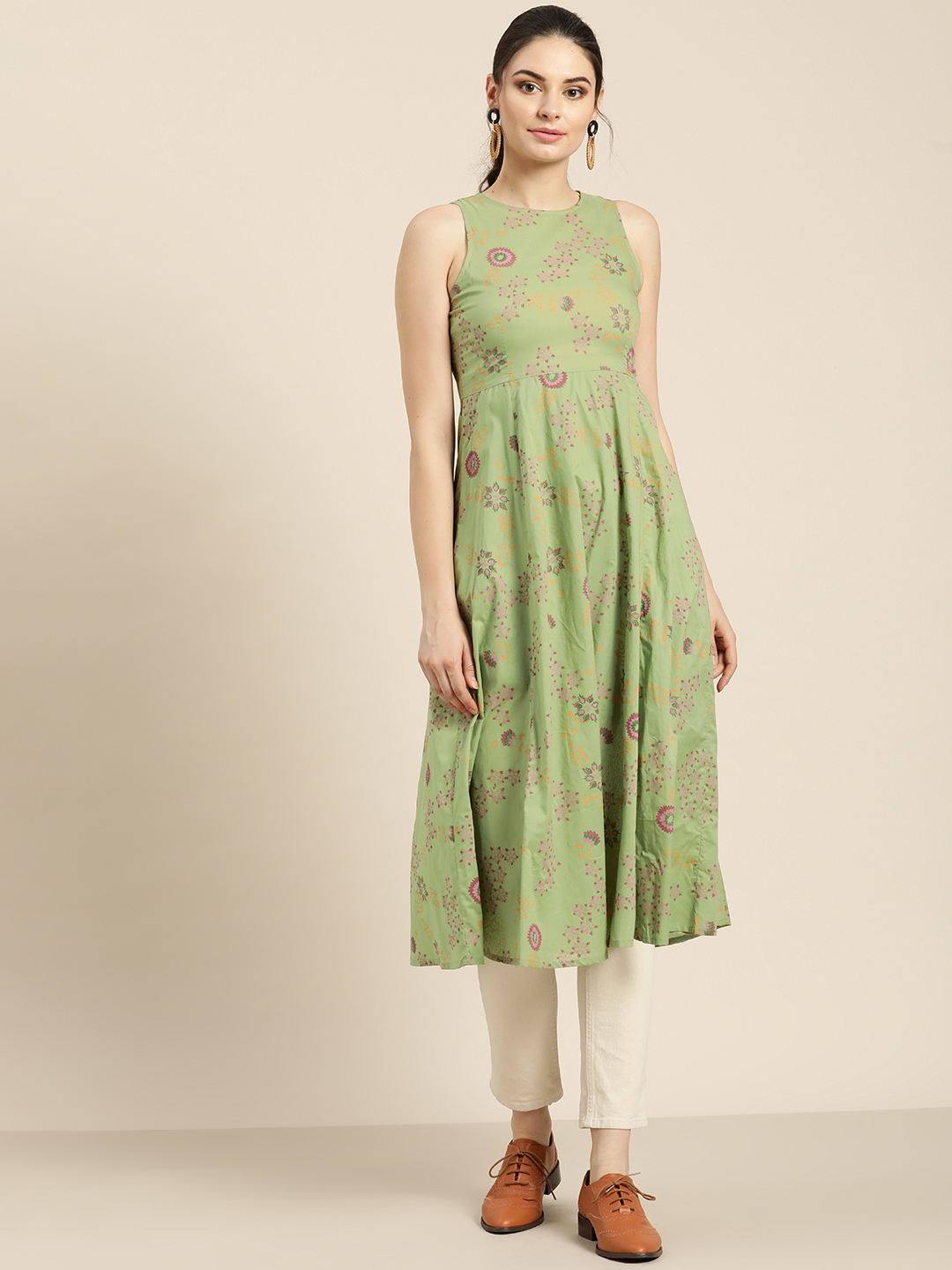 Shae by SASSAFRAS Women Green & Pink Printed Anarkali Kurta Price in India