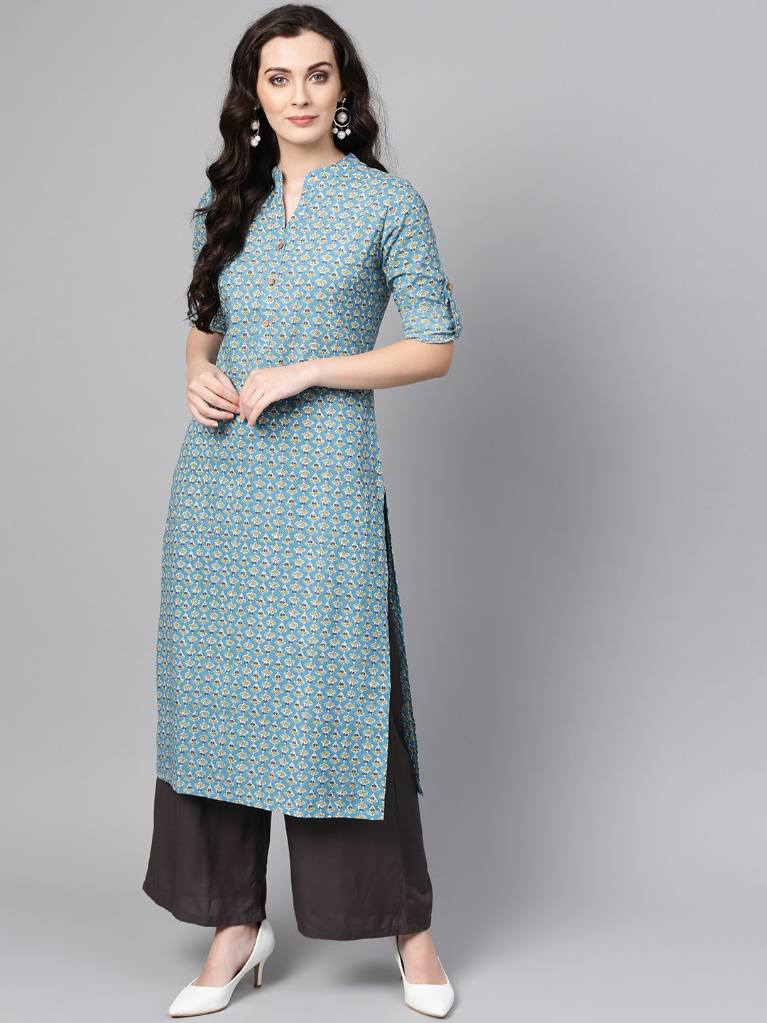 Varanga Women Blue & Green Printed Straight Kurta Price in India