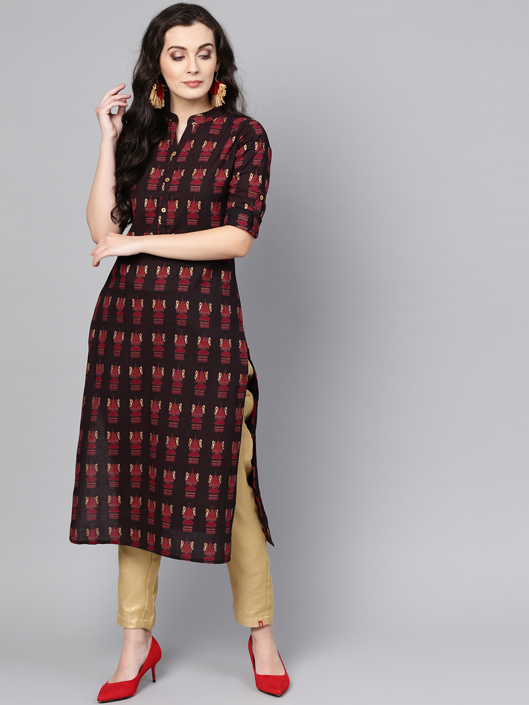 Varanga Women Black & Maroon Printed Straight Kurta Price in India