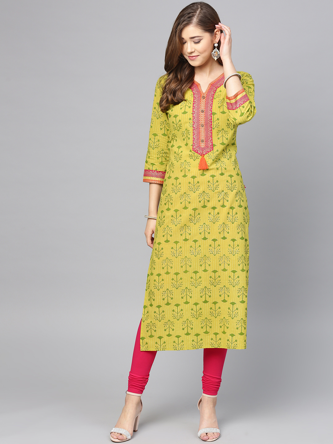 Varanga Women Green Printed Straight Kurta Price in India