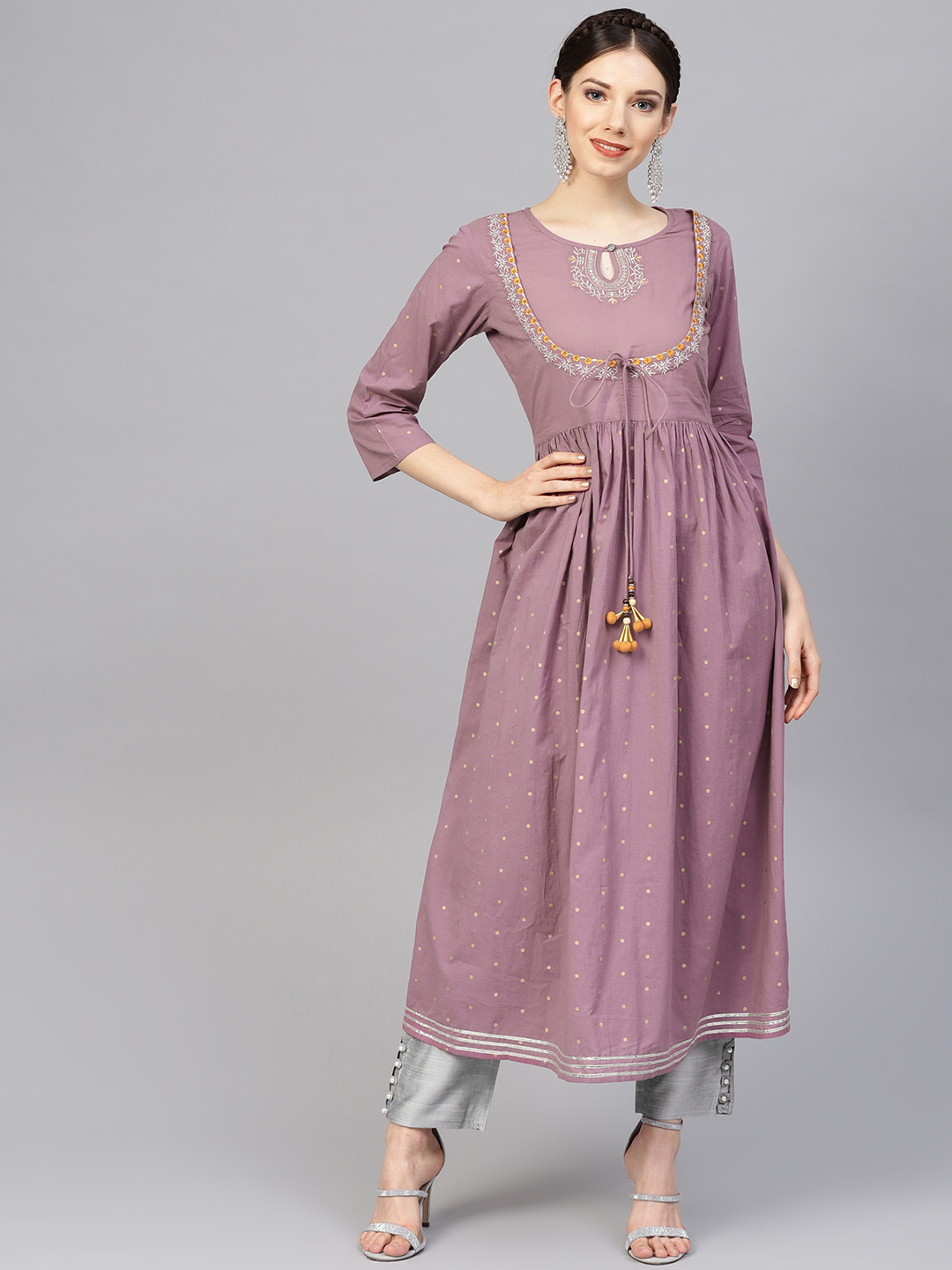 Varanga Women Mauve & Grey Foil Print Kurta with Trousers Price in India