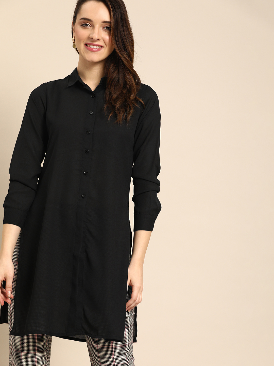 DressBerry Women Black Regular Fit Solid Longline Casual Shirt Price in India