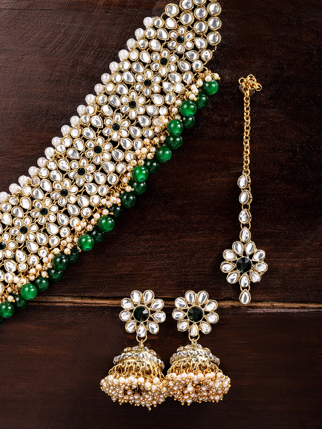 Zaveri Pearls Gold Toned Kundan & Green Beaded Jewellery Set Price in India