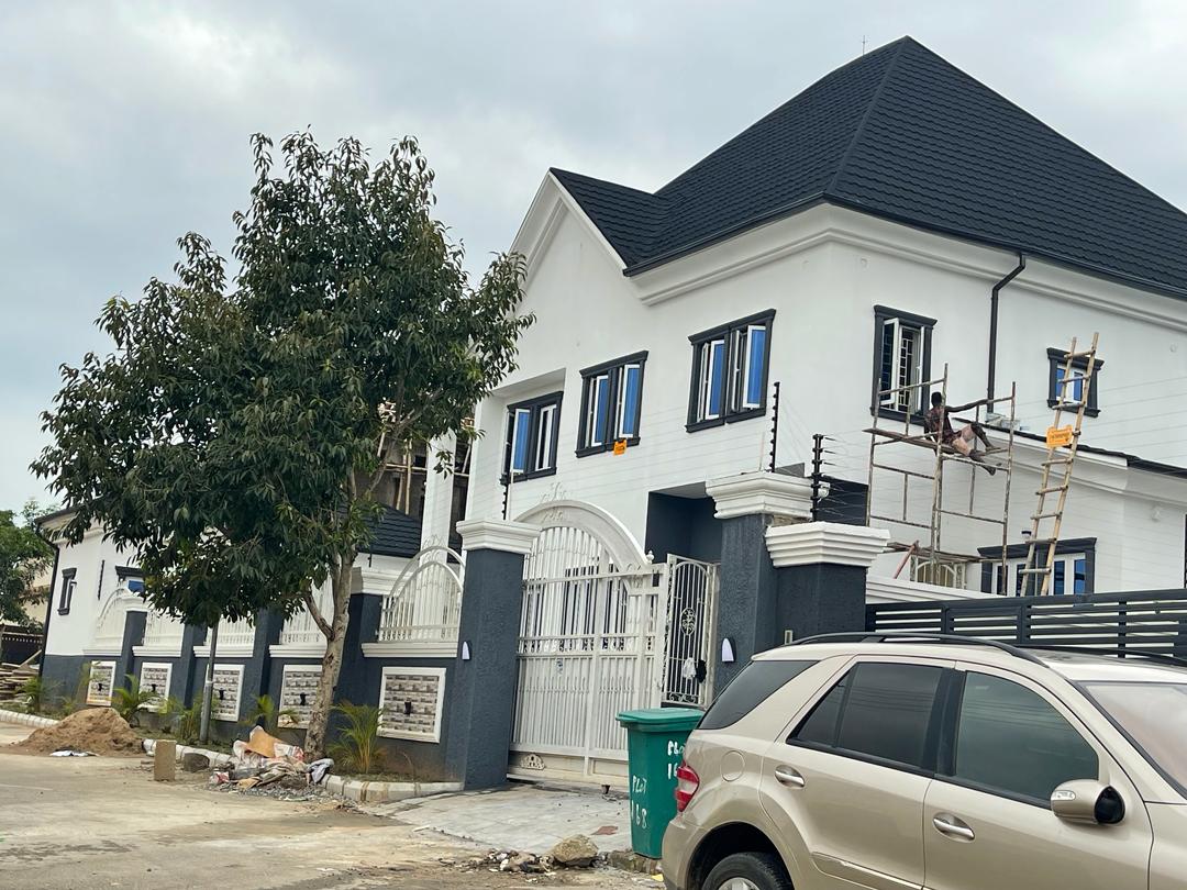 4 bedroom duplex