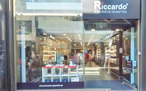 Riccardo E-Zigaretten Store – Lebens- & Genussmittel, Hohe Straße Köln