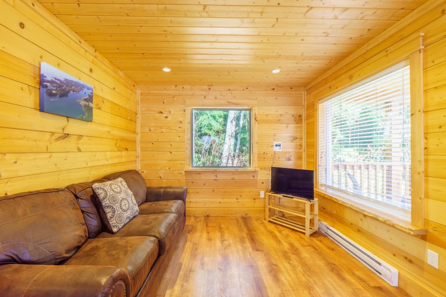 Cedar Cabin photo 2
