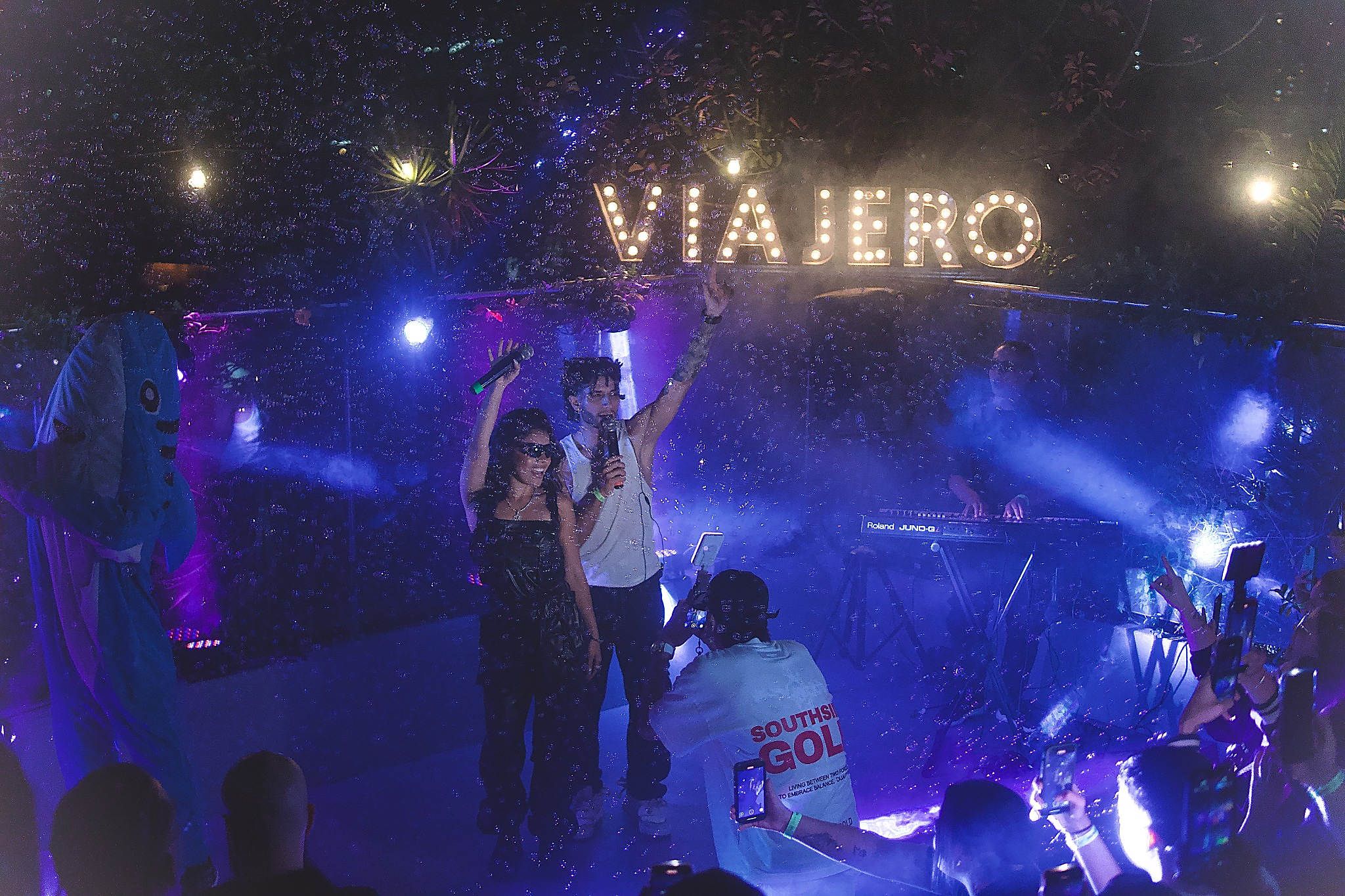 Viajero_Medellin_Live_Show_500KB.jpg