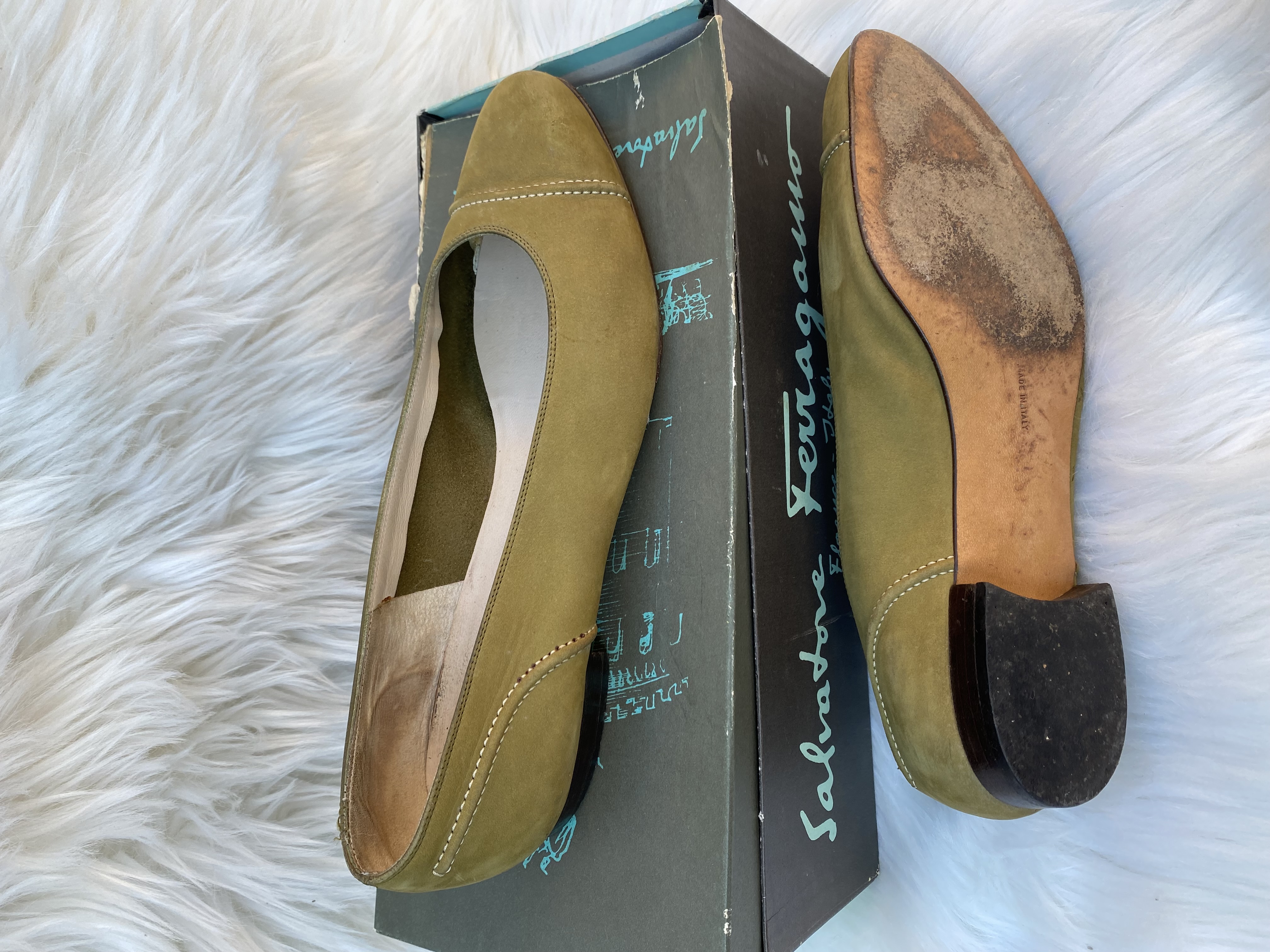 Olive Ferragamo suede Shoes