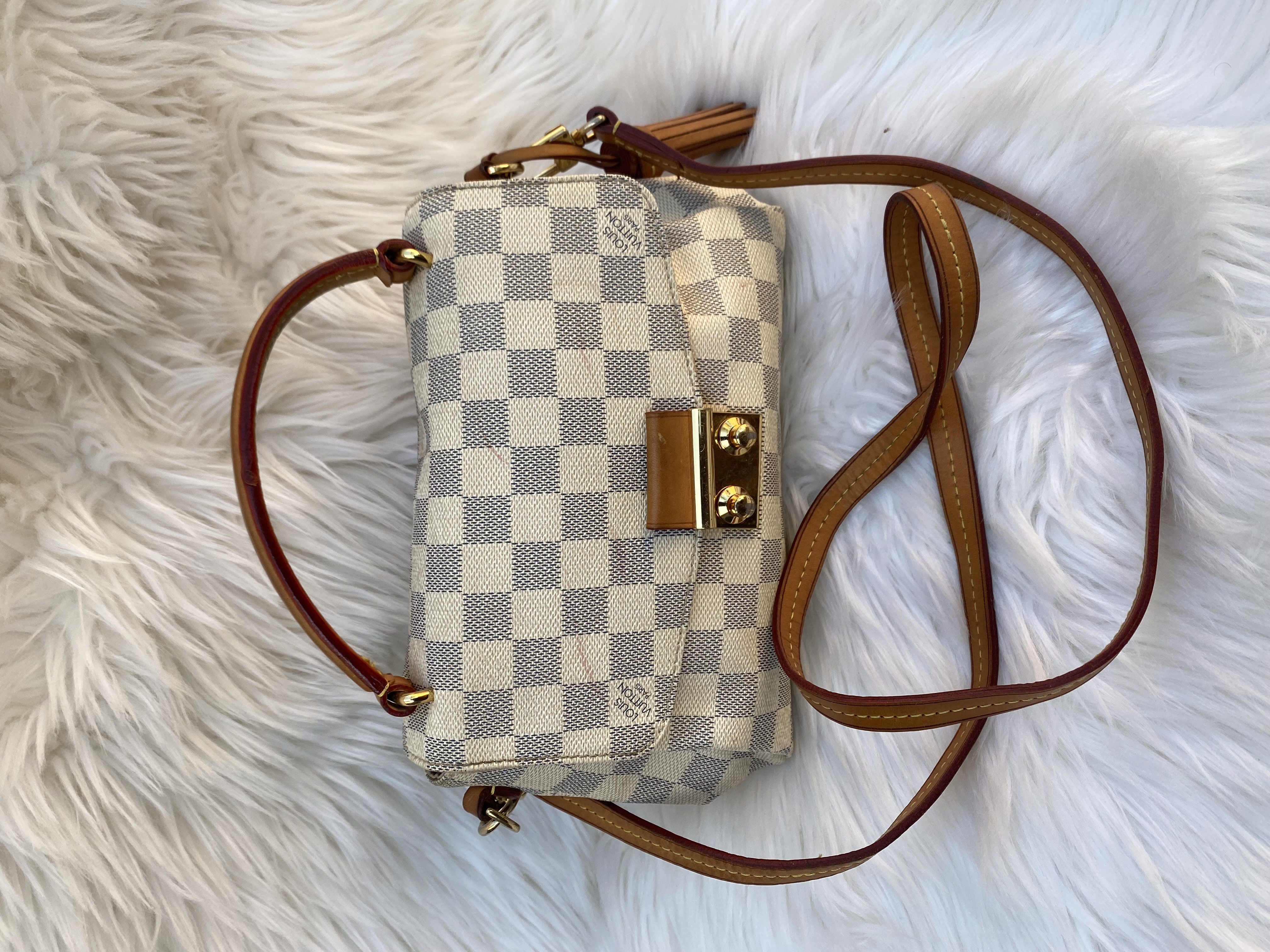 Preloved LV shoulder handbag