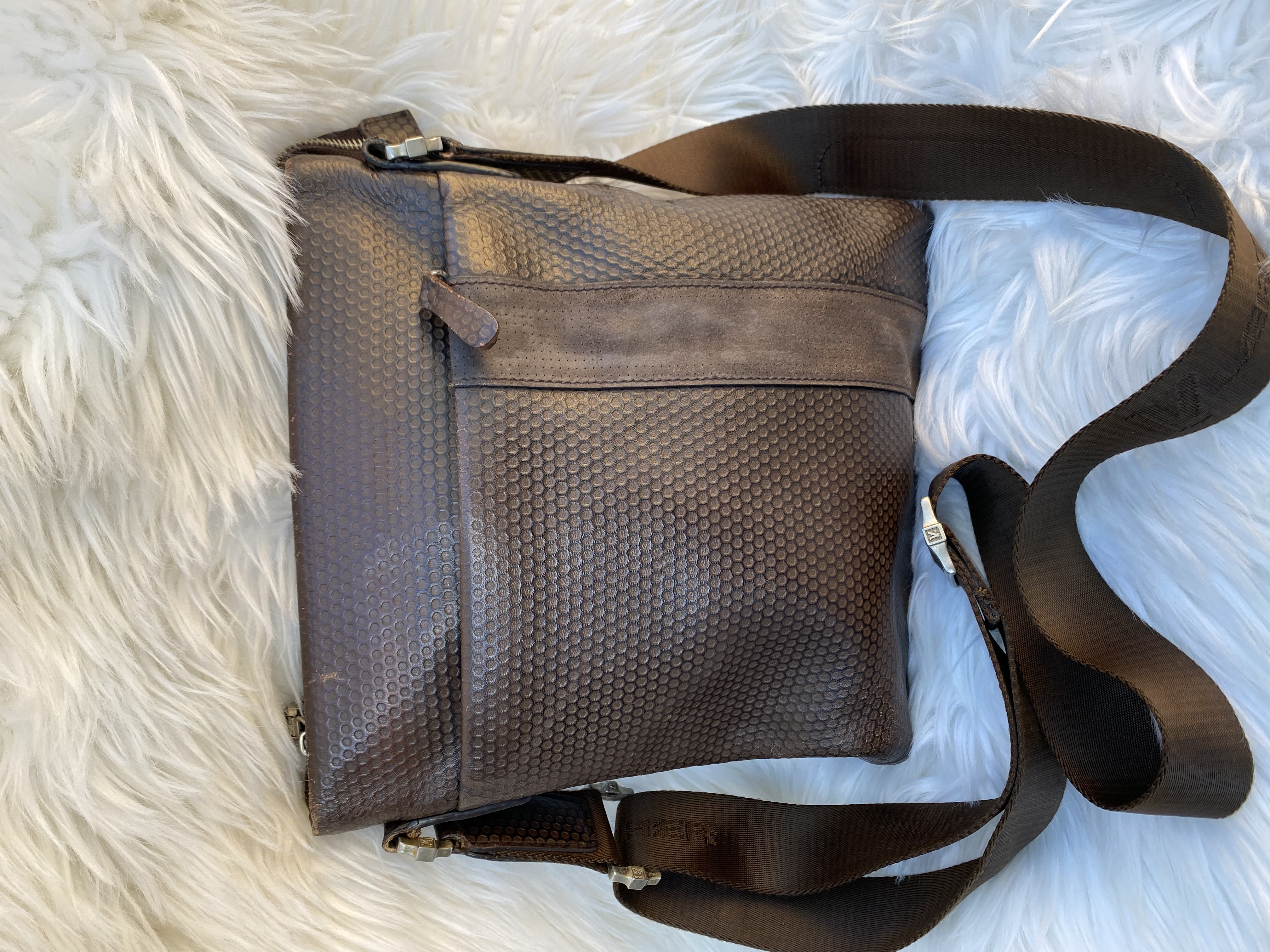 Men’s Leather Slingbag