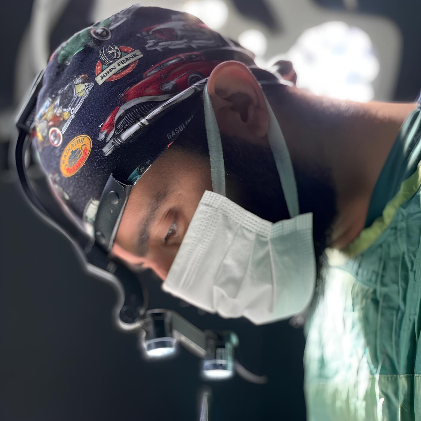 Op. Dr. Mustafa Yazır | Fox (Cat) Eyes Surgery, Rhinoplasty (Nose Job) Izmir, Turkey interior