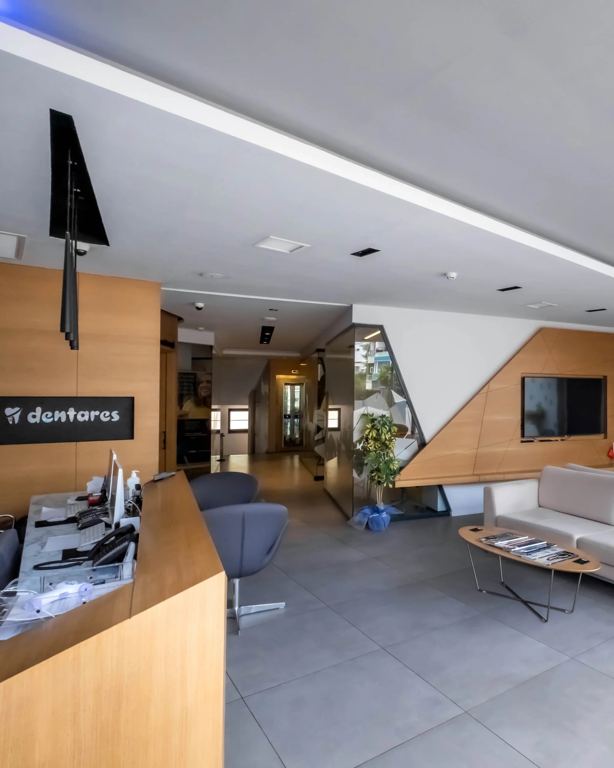 Dentares Smile Clinic interior