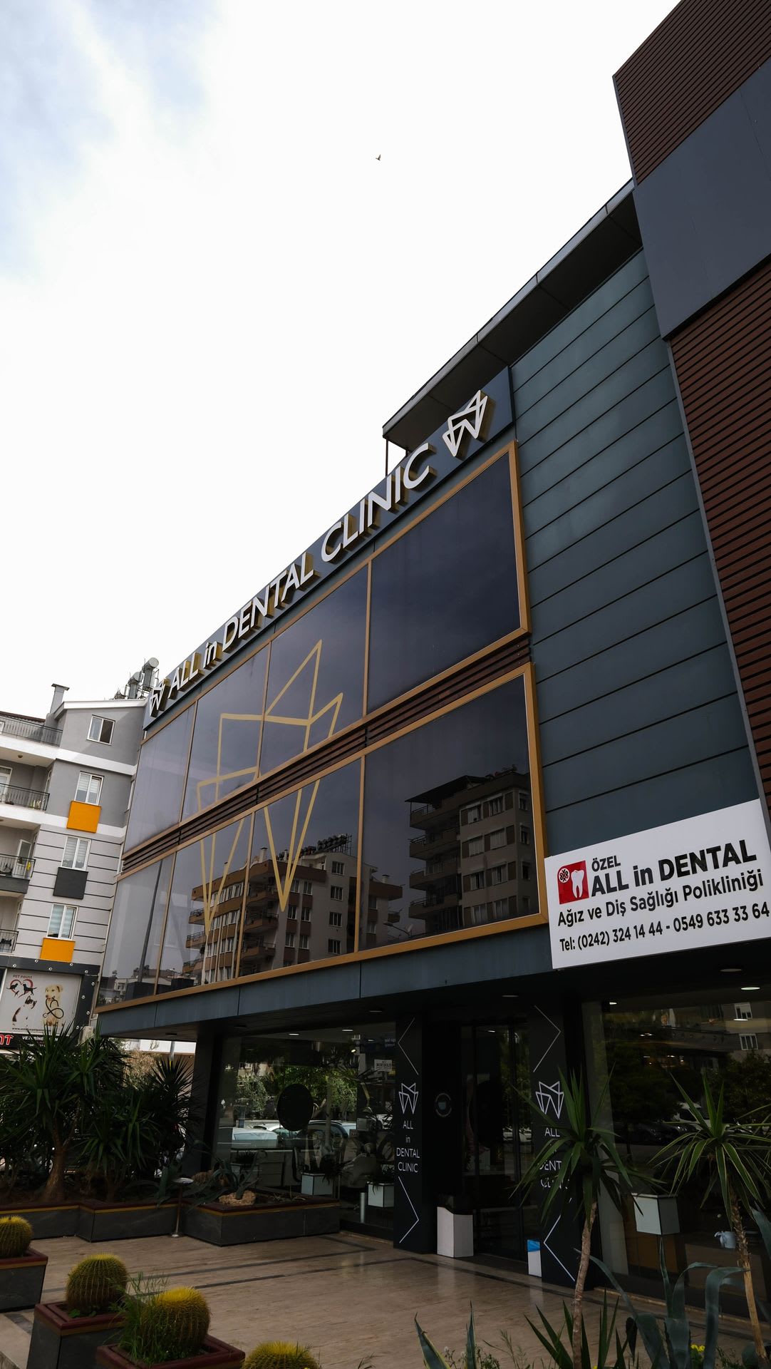 ALL in DENTAL CLINIC interior