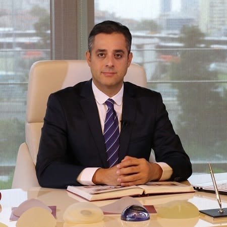 Doç. Dr. Erdem Güven | Karın Germe | Meme Büyütme | Göğüs Estetiği | Vaser Liposuction interior