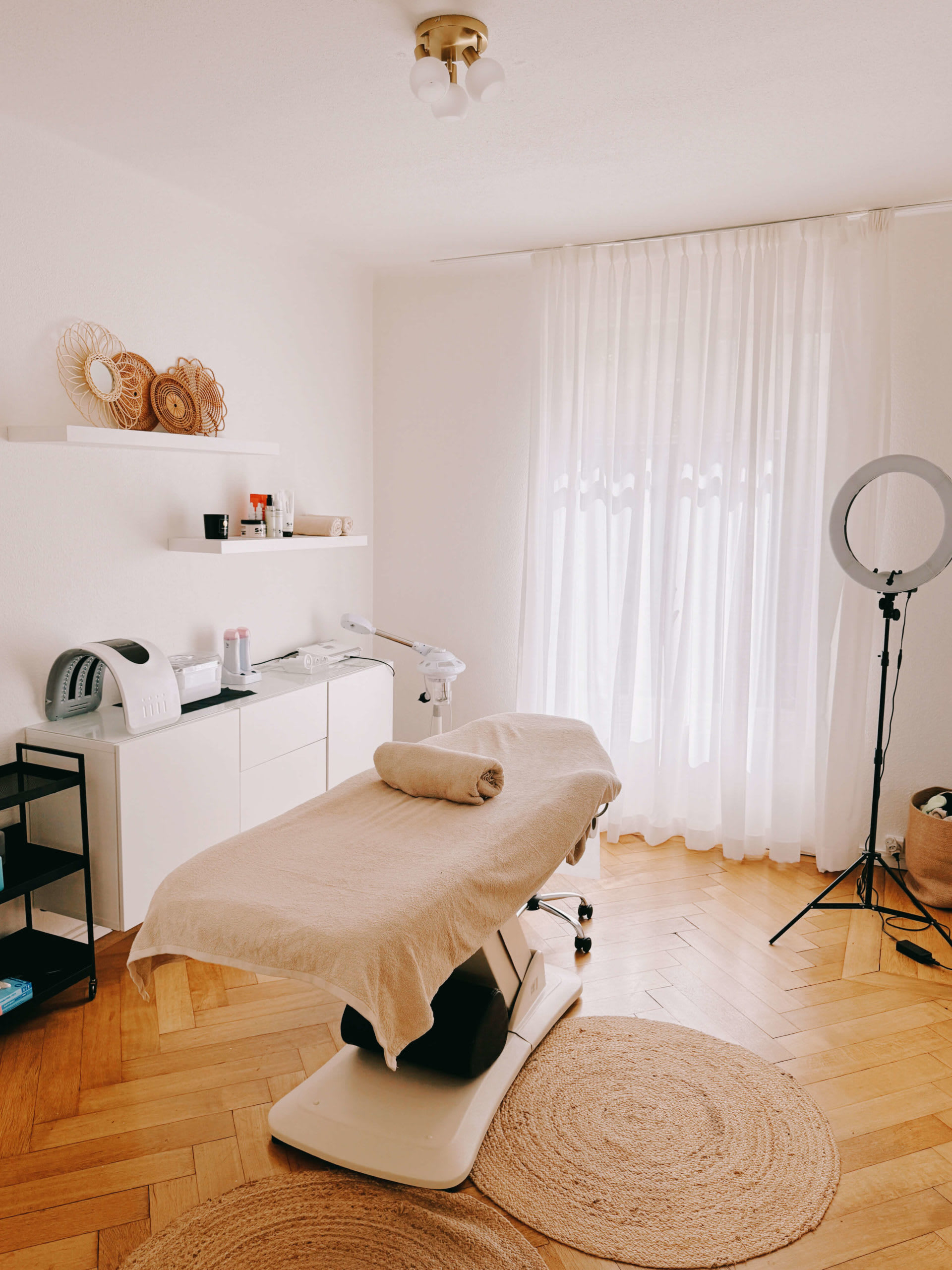 Avogadro Institut de Beauté interior