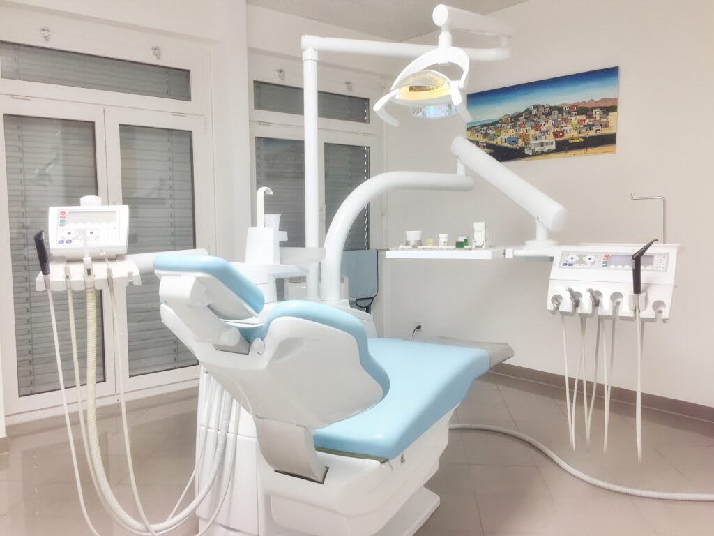 Cabinet dentaire des Drs Haerri Alain et Johan gallery image 2