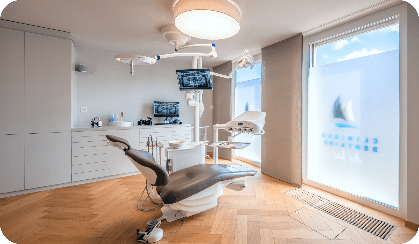 Centre de Chirurgie Orale et Maxillo-faciale - Dr. Arthur ARNAUD interior