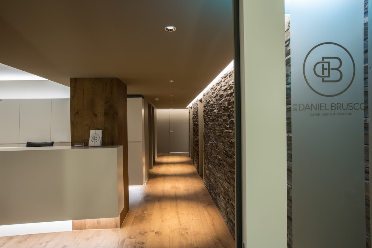Praxis Dr. Dr. med. Daniel Brusco gallery image 2