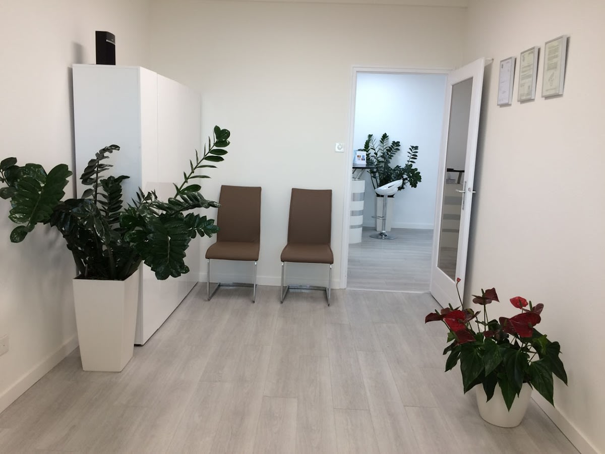 DENTISTE LAUSANNE | CABINET DENTAIRE | URGENCES DENTAIRES gallery image 9