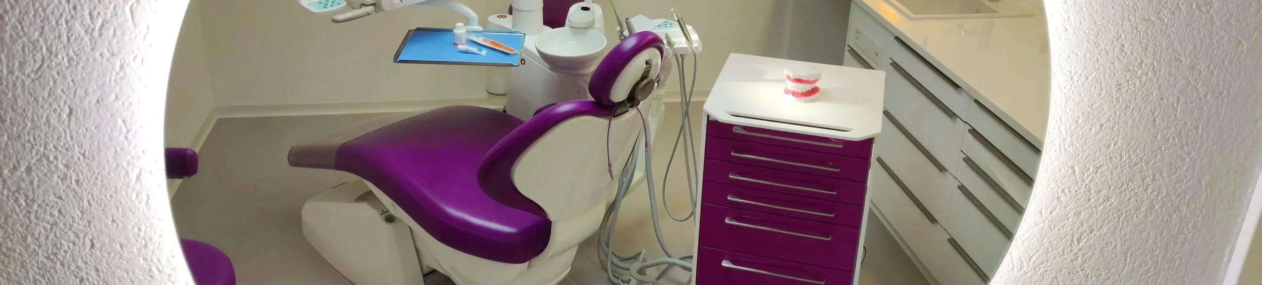 Implantat und Kieferchirurgie Praxis gallery image 2