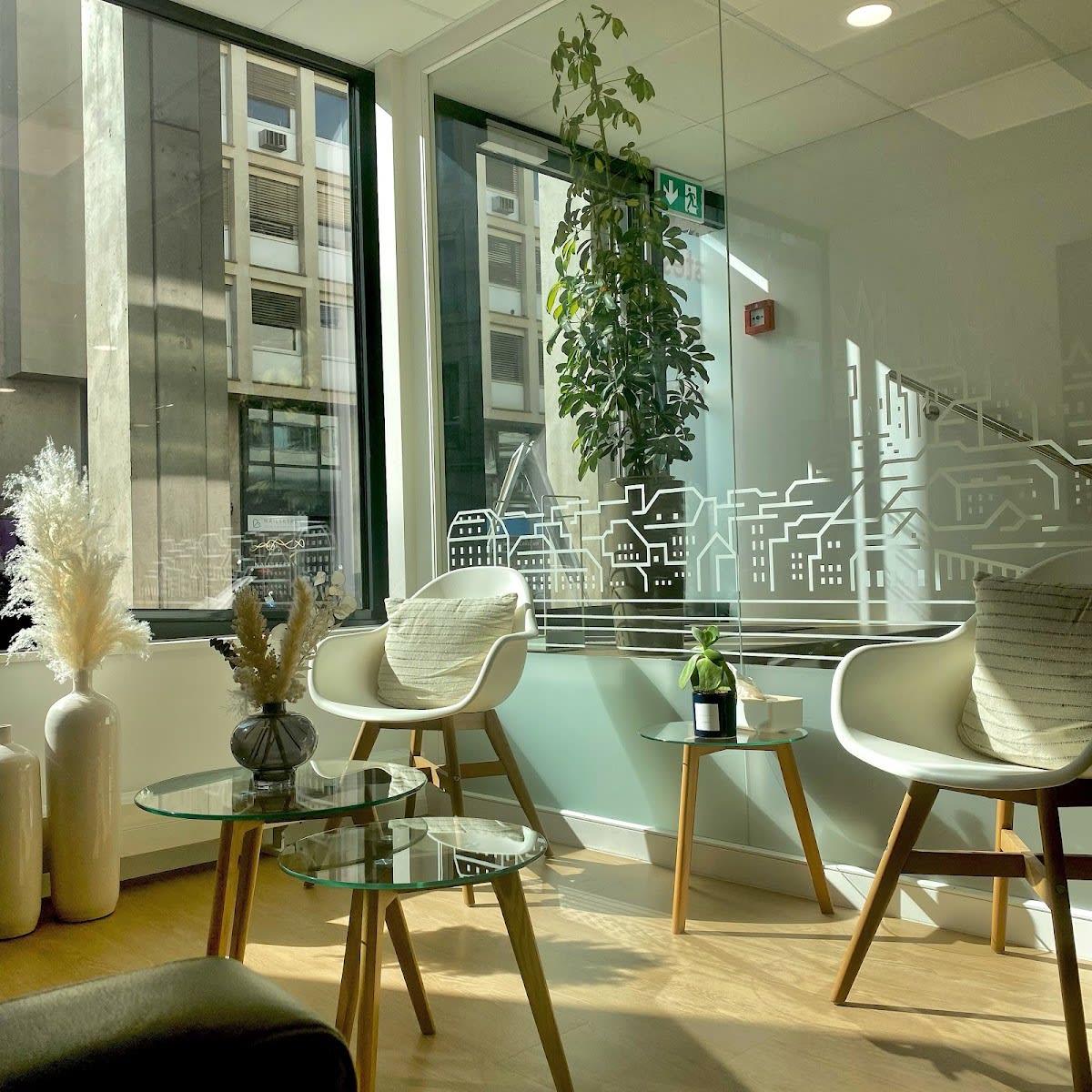 Lausanne Smile Clinic gallery image 4