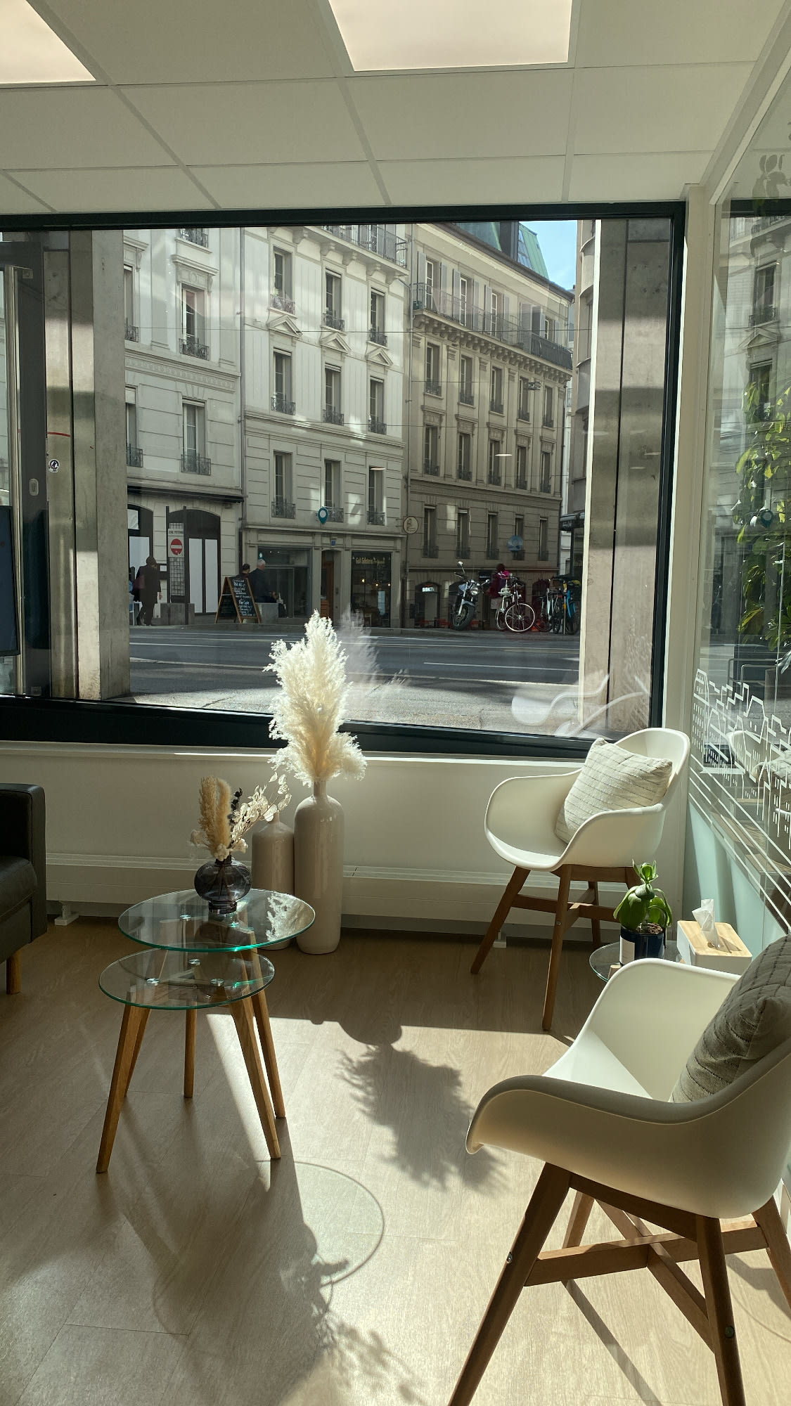 Lausanne Smile Clinic gallery image 9