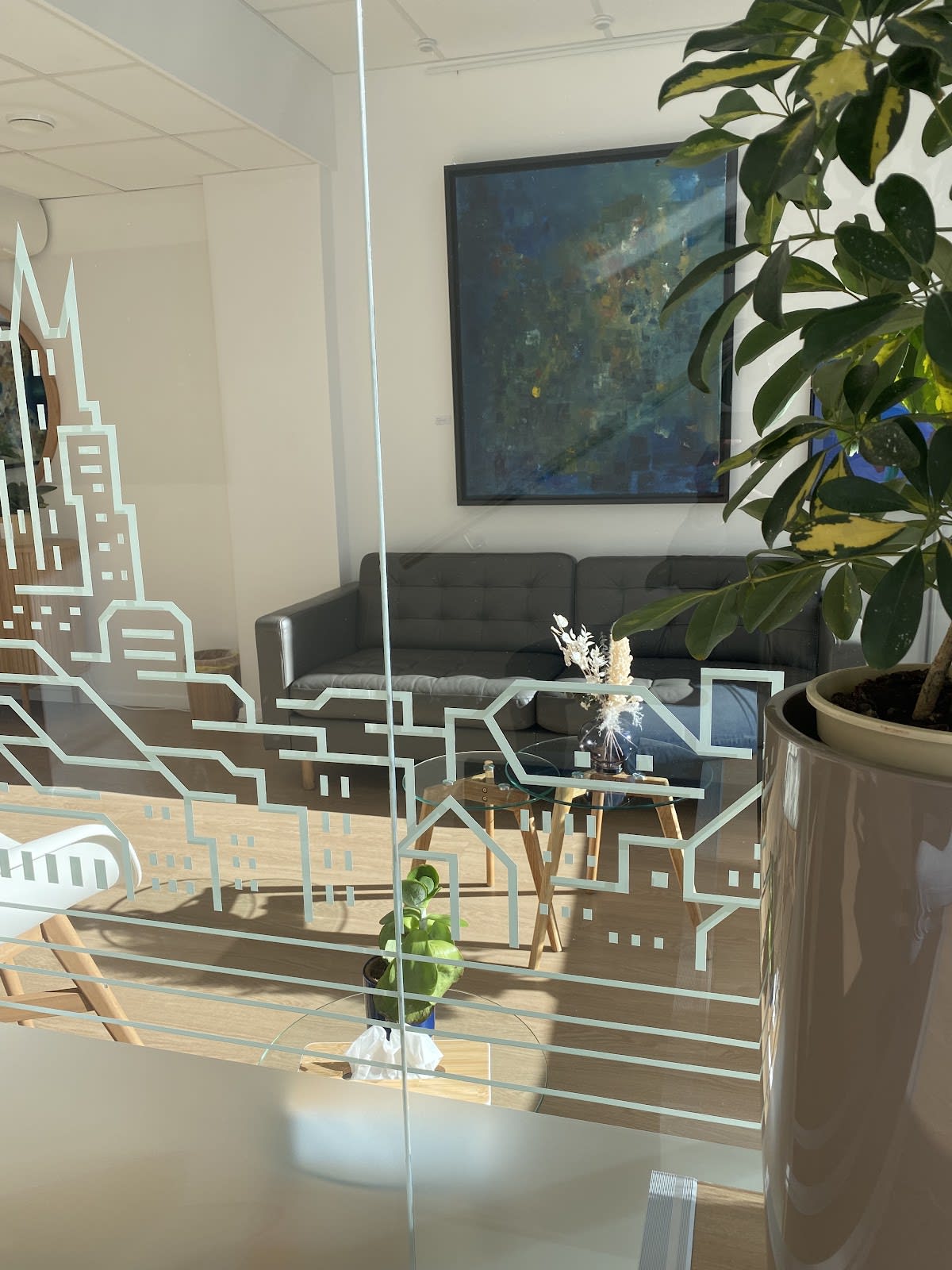 Lausanne Smile Clinic gallery image 10