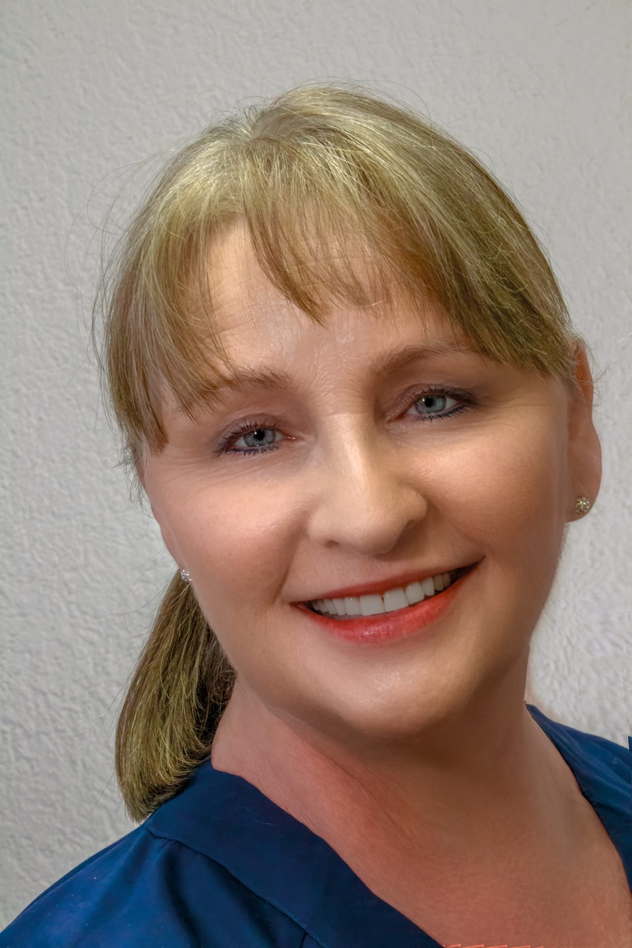 Dr. med. dent. Tomas Viktoria gallery image 3