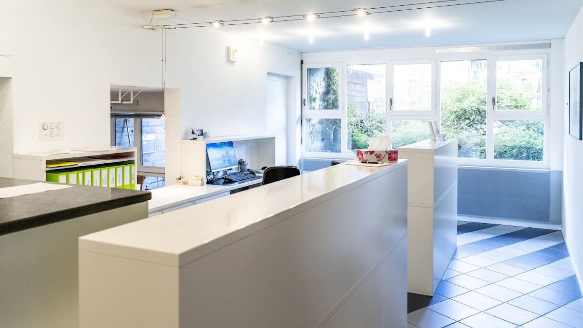 Dr. med. dent. Stephanie Vögeli gallery image 3