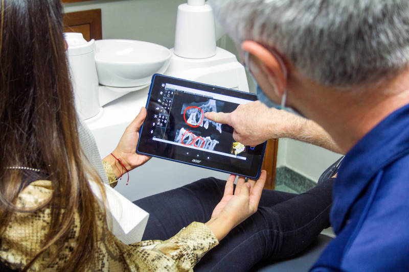 Cabinet du Dr Alejandro Arza gallery image 4