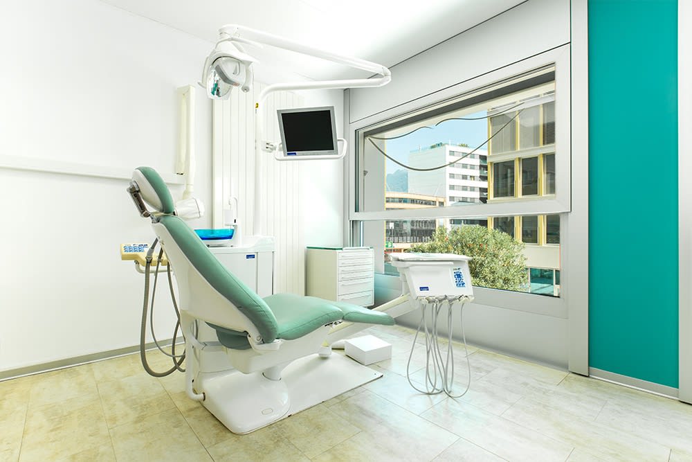 Studio Dentistico Paradiso SA gallery image 1