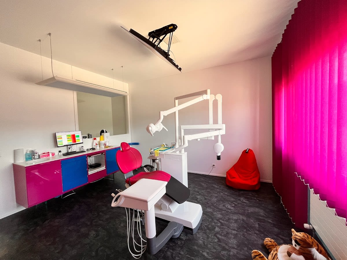 ERDODENT SA gallery image 6