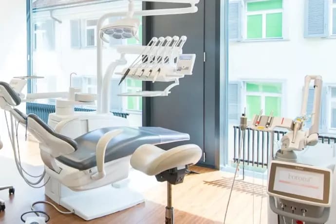 Zahnmedizin St. Gallen Dres. med. dent. Backmann, Garaffa gallery image 5