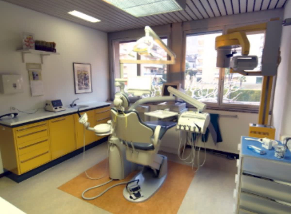 Dr. Alain Morgantini Dr. Andrea Campana Medici Dentisti gallery image 5