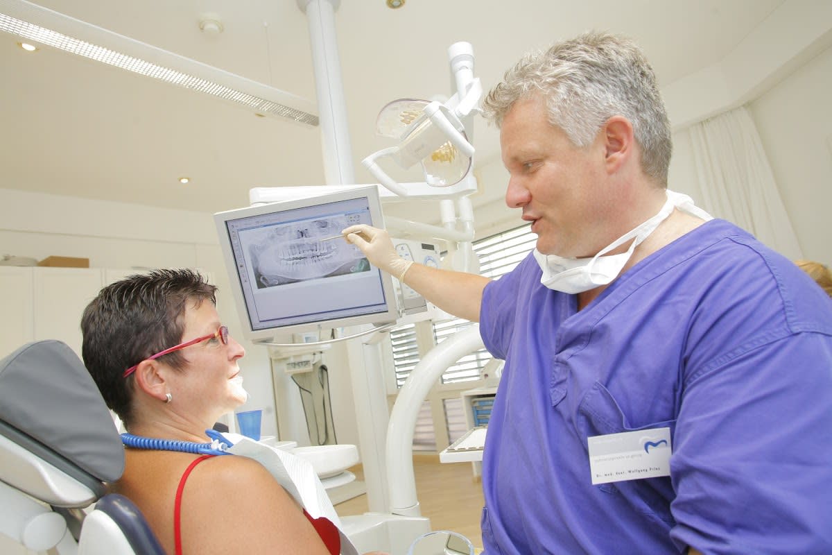 Bodensee Implantatzentrum Dr. Wolfgang Prinz MDSc Zahnarzt/ Implantologie gallery image 4