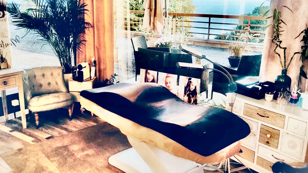 Maison du Sourcil gallery image 1