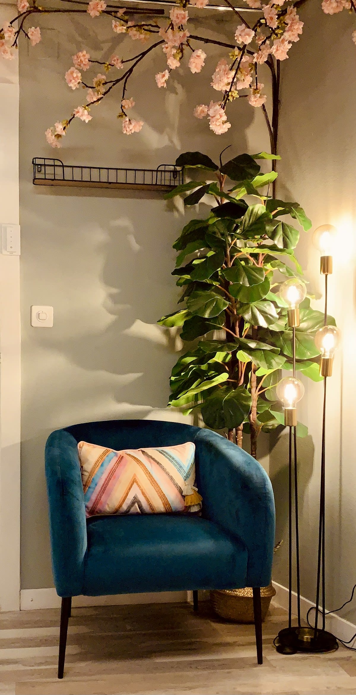 Maison du Sourcil gallery image 8