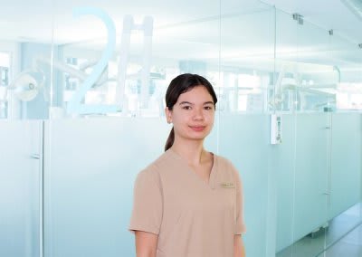 Dr. med. dent. Roger Hoch, Zahnarzt und Fachzahnarzt Oralchirurgie SSO gallery image 8