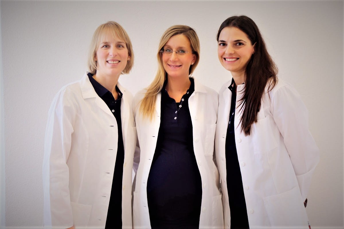 Dr. med. Claudia Blazek, HAUT IM ZENTRUM gallery image 3