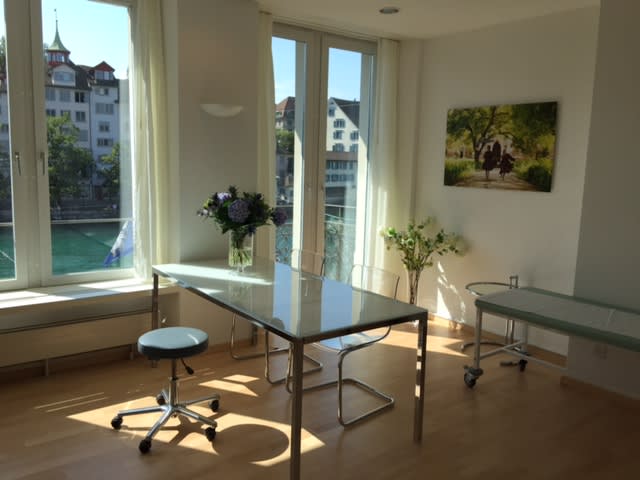 Dr. med. Claudia Blazek, HAUT IM ZENTRUM gallery image 6