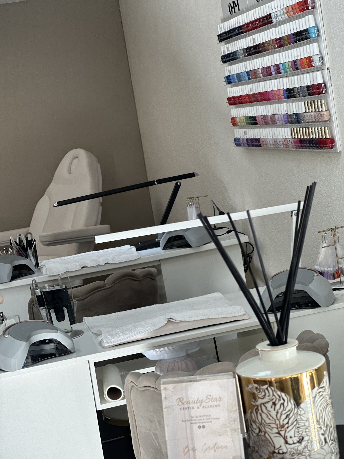 Jara Starinska gallery image 3