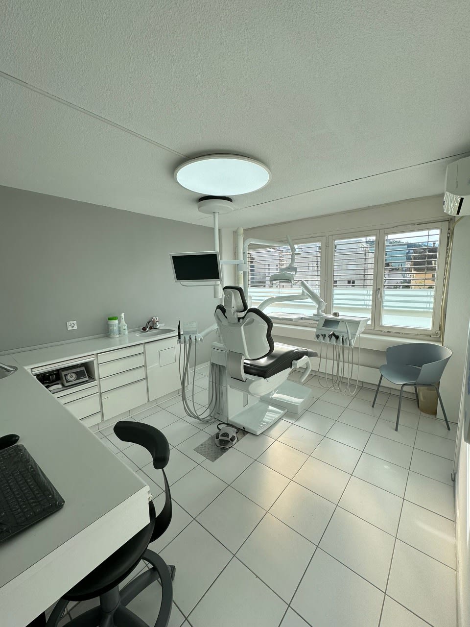 Zahnarztpraxis Horwdent gallery image 3