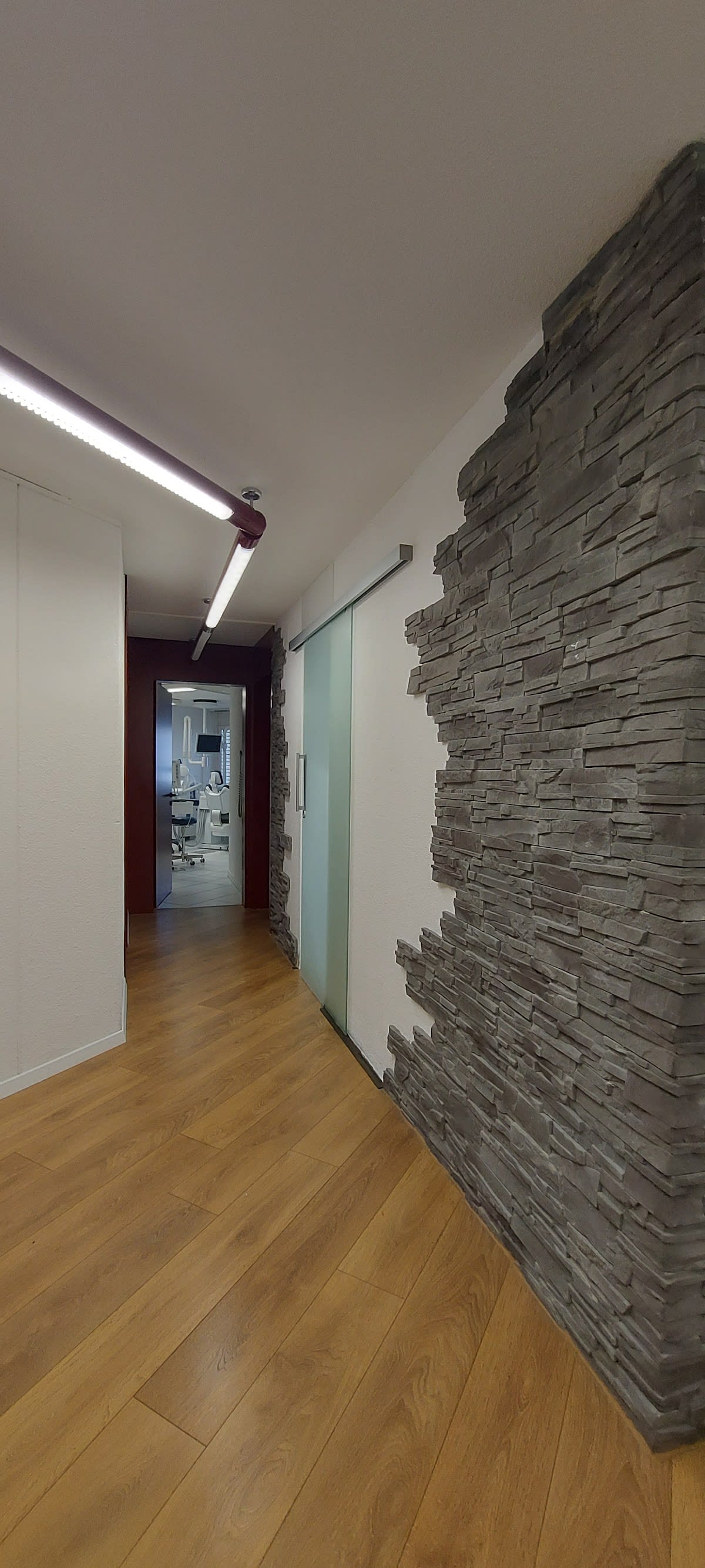 Zahnarztpraxis Horwdent gallery image 8