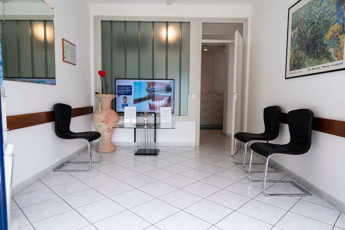 dr. med. dent. Greco Fabio gallery image 7