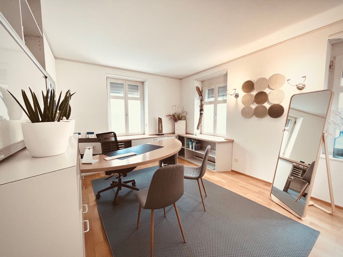 NEYA - Dr. med. Tamara Parissenti | ästhetische Medizin gallery image 2