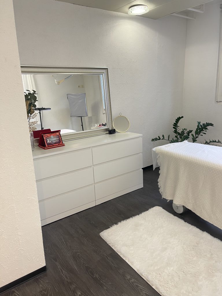 Ren Studio gallery image 6