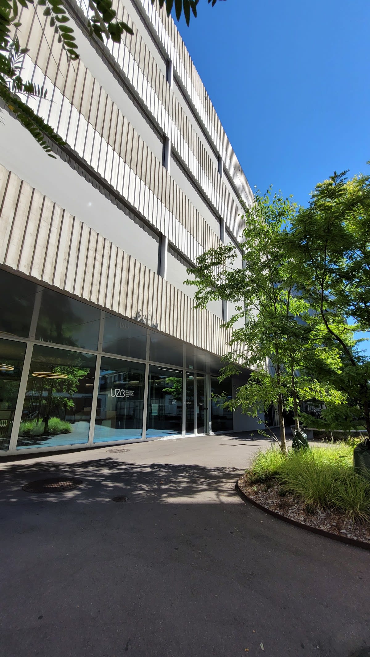 UZB | Universitäres Zentrum für Zahnmedizin Basel gallery image 7