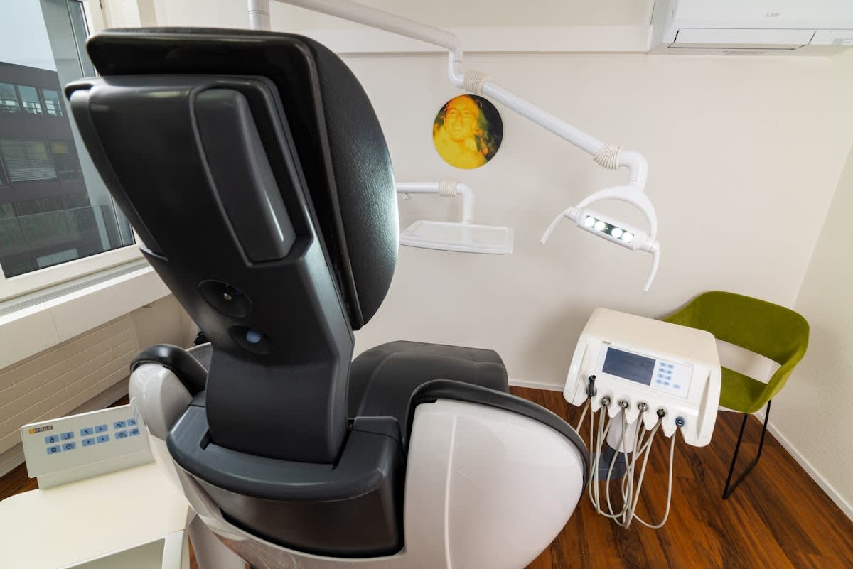 Praxis Oli Buholzer & Volker Clar AG gallery image 9