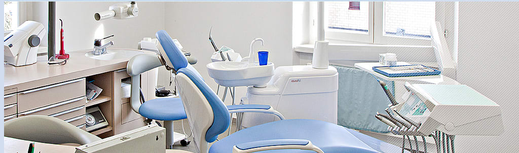 Dentalclinic Malcantone - Dr. Fidel & Giovanni Ruggia gallery image 4