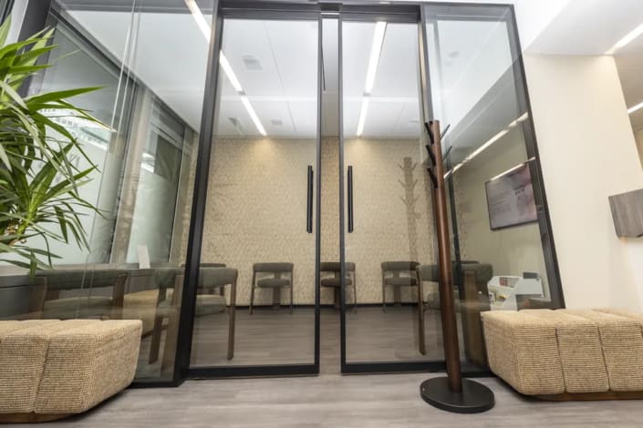 Névé clinique dentaire des Nations gallery image 1